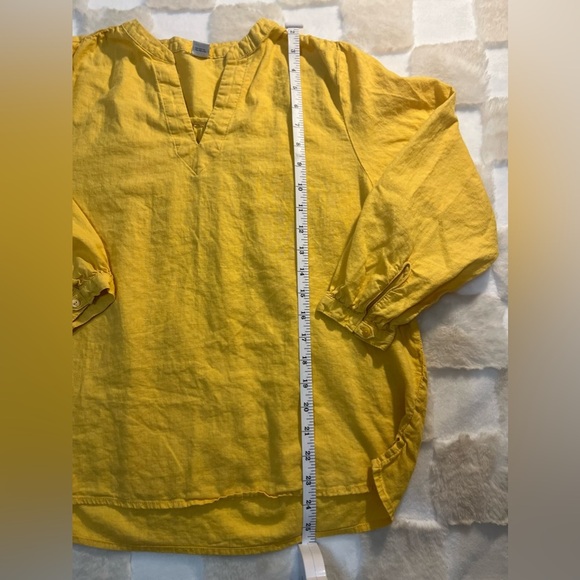 ‼️FINAL SALE MUST GO‼️✨OLD NAVY GORGEOUS YELLOW TOP SIZE S✨ - Picture 3 of 6